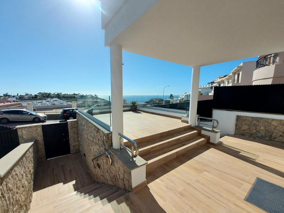 Villa Playa Amadores - Luxury Villa With Heated Pool Puerto Rico  Exterior photo